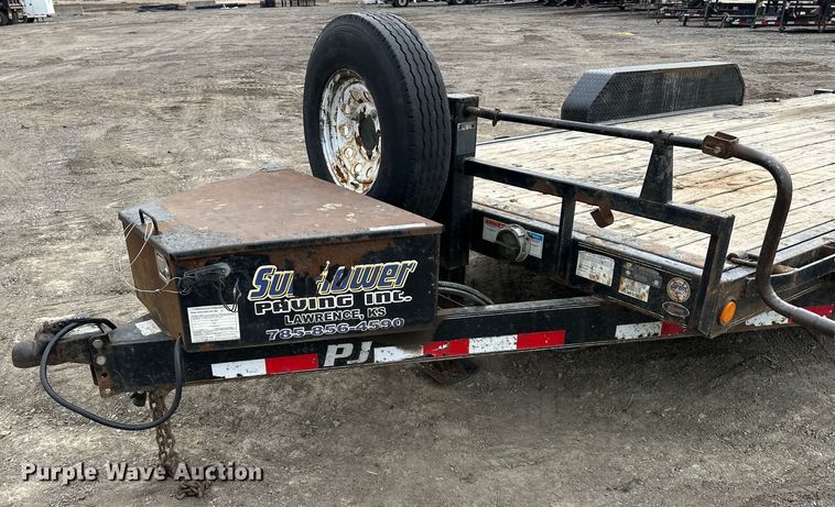 image for item OF9345 2016 PJ tilt deck equipment trailer