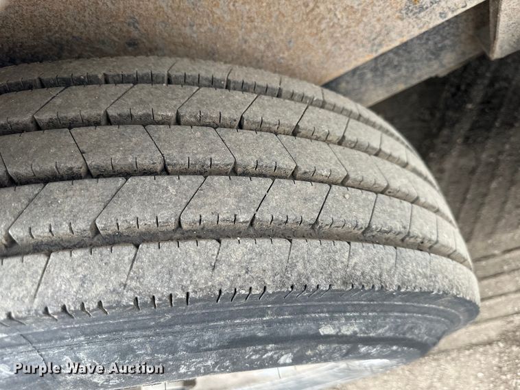 image for item OF9345 2016 PJ tilt deck equipment trailer