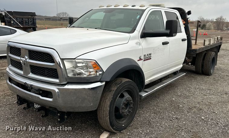 image for item OF9347 2014 Dodge  Ram 5500HD Crew Cab flatbed truck