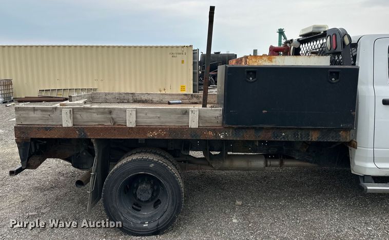 image for item OF9347 2014 Dodge  Ram 5500HD Crew Cab flatbed truck