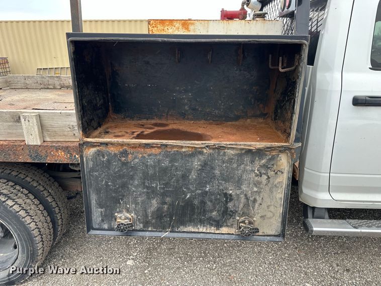 image for item OF9347 2014 Dodge  Ram 5500HD Crew Cab flatbed truck