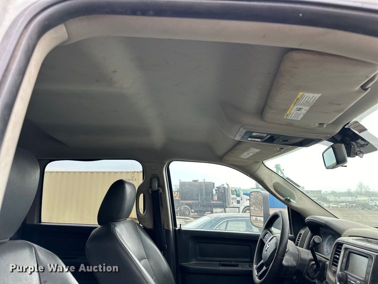 image for item OF9347 2014 Dodge  Ram 5500HD Crew Cab flatbed truck