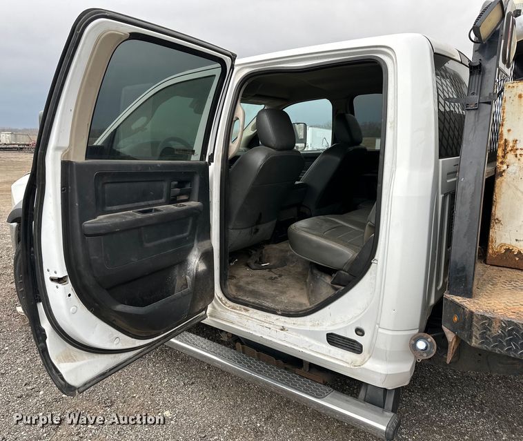 image for item OF9347 2014 Dodge  Ram 5500HD Crew Cab flatbed truck