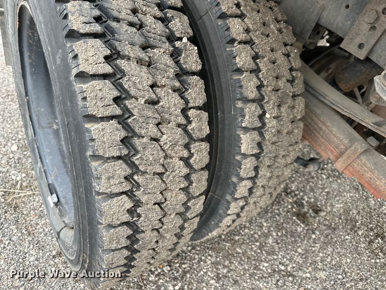 image for item OF9347 2014 Dodge  Ram 5500HD Crew Cab flatbed truck