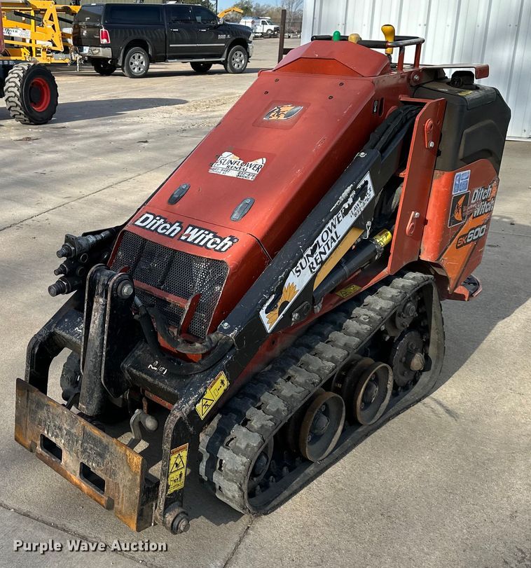 image for item OF9387 2017 Ditch Witch  SK600 compact utility loader