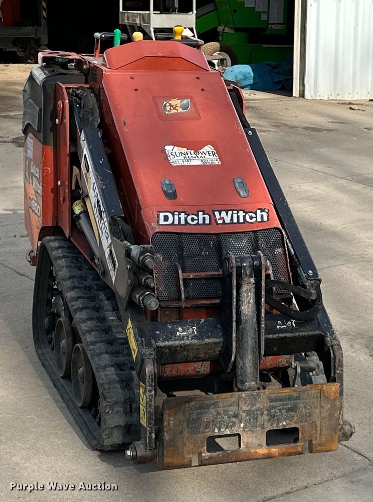 image for item OF9387 2017 Ditch Witch  SK600 compact utility loader