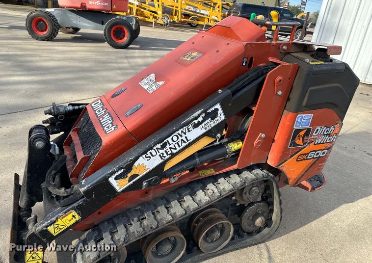 image for item OF9387 2017 Ditch Witch  SK600 compact utility loader