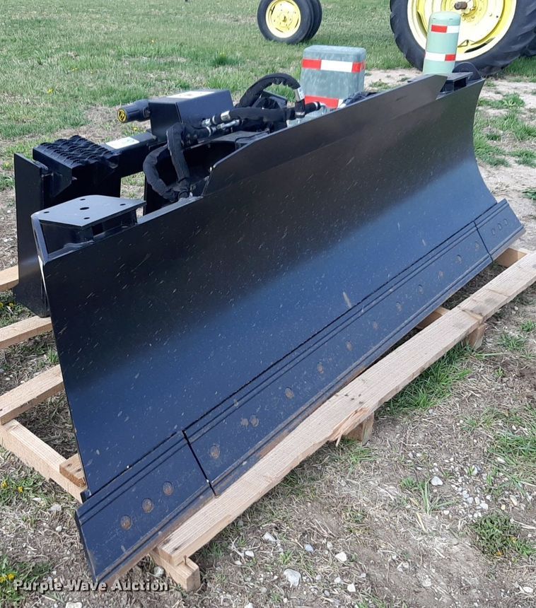 image for item OF9692 Caterpillar skid steer dozer blade