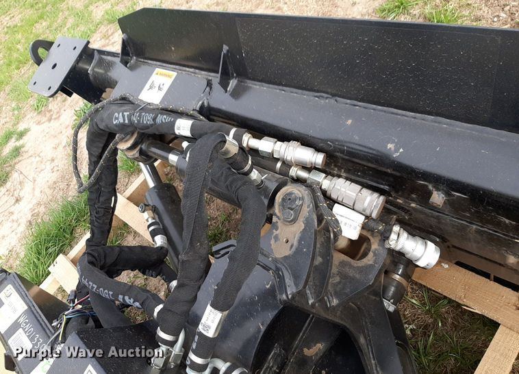 image for item OF9692 Caterpillar skid steer dozer blade