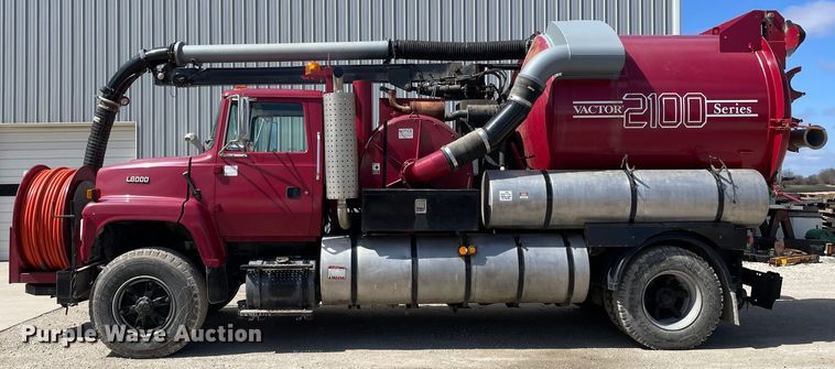 image for item OG9852 1994 Ford L8000 sewer jetter truck