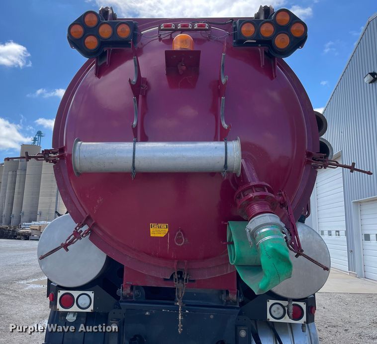 image for item OG9852 1994 Ford L8000 sewer jetter truck