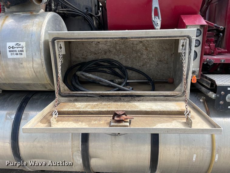 image for item OG9852 1994 Ford L8000 sewer jetter truck