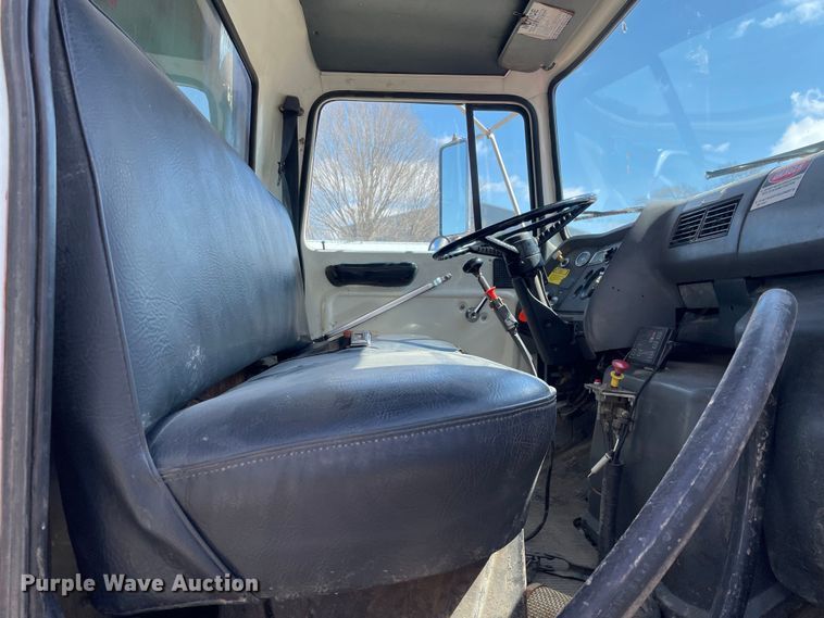 image for item OG9852 1994 Ford L8000 sewer jetter truck