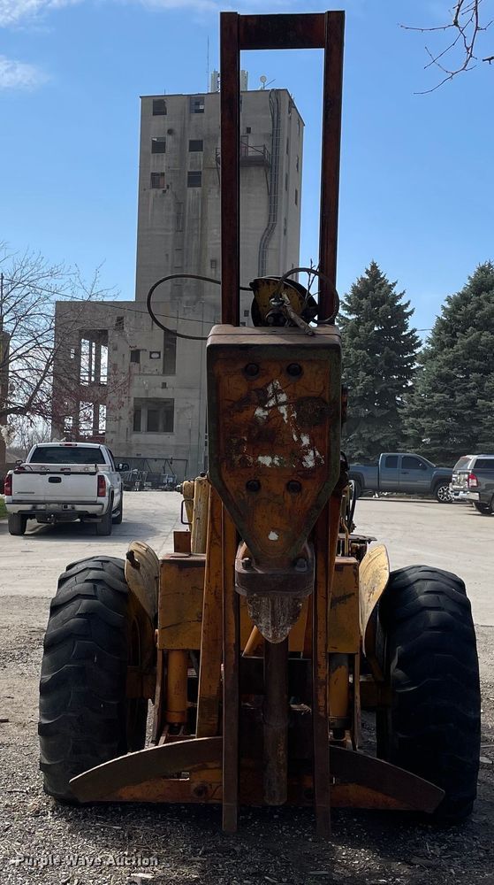 image for item OG9857 Case 580CK industrial tractor