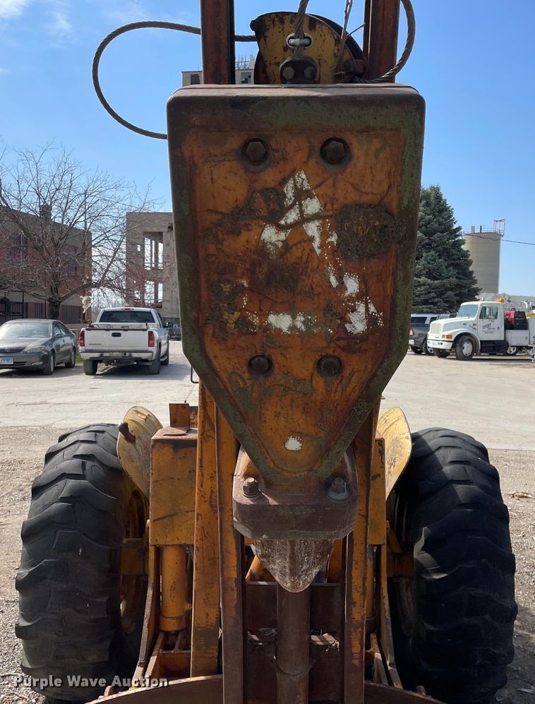 image for item OG9857 Case 580CK industrial tractor