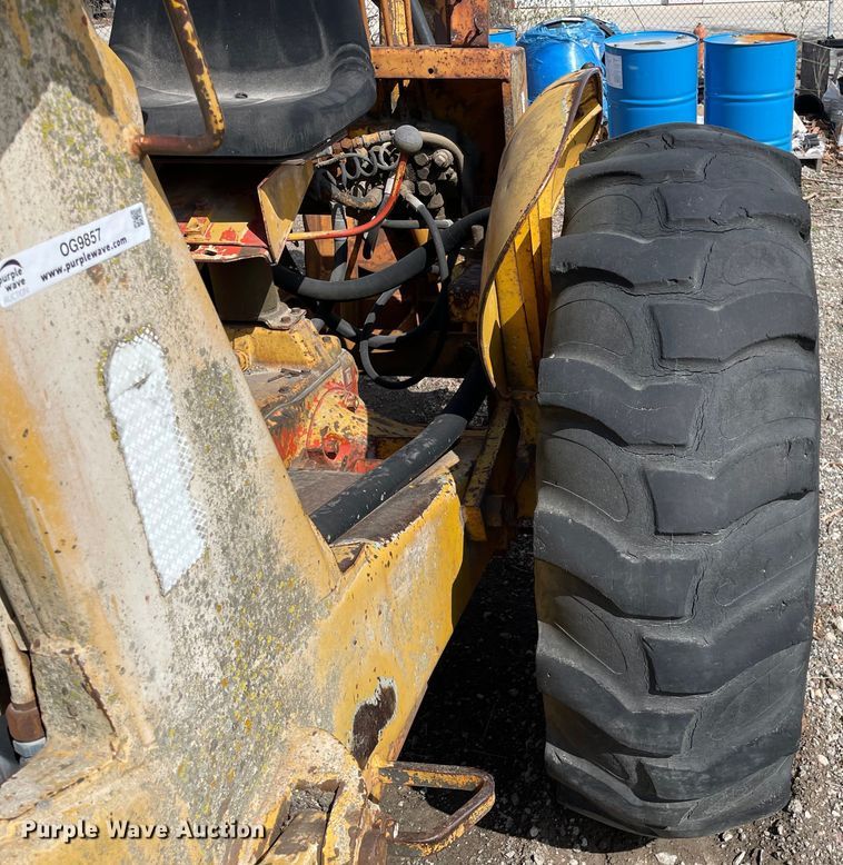 image for item OG9857 Case 580CK industrial tractor