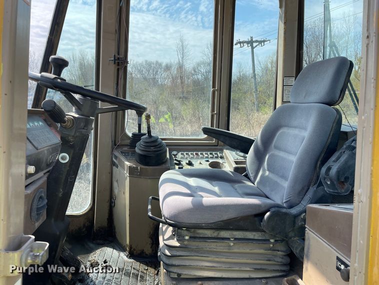 image for item OG9858 1996 John Deere  644G wheel loader