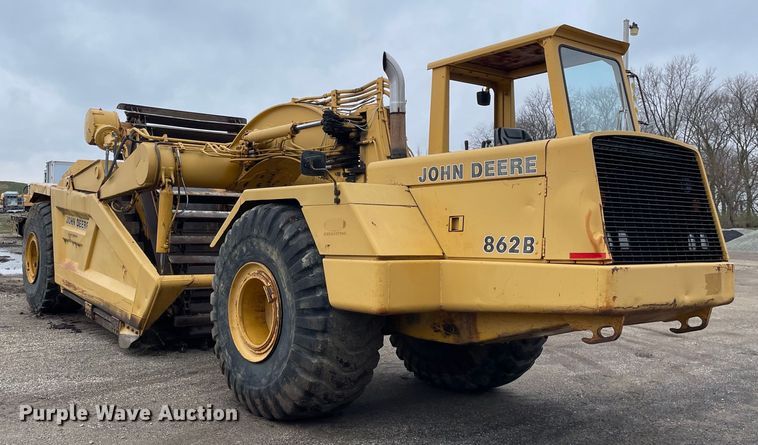 image for item OG9861 1990 John Deere  862B elevating scraper