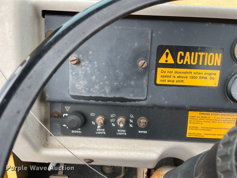 image for item OG9861 1990 John Deere  862B elevating scraper