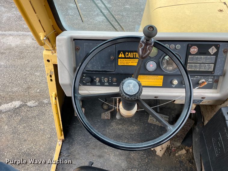 image for item OG9861 1990 John Deere  862B elevating scraper