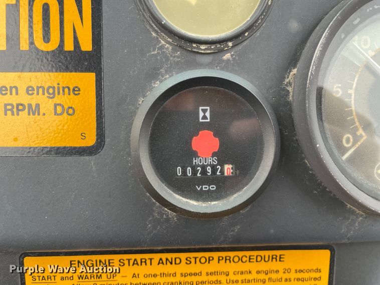 image for item OG9861 1990 John Deere  862B elevating scraper