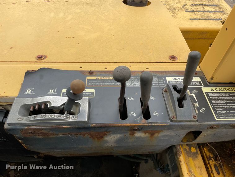 image for item OG9861 1990 John Deere  862B elevating scraper