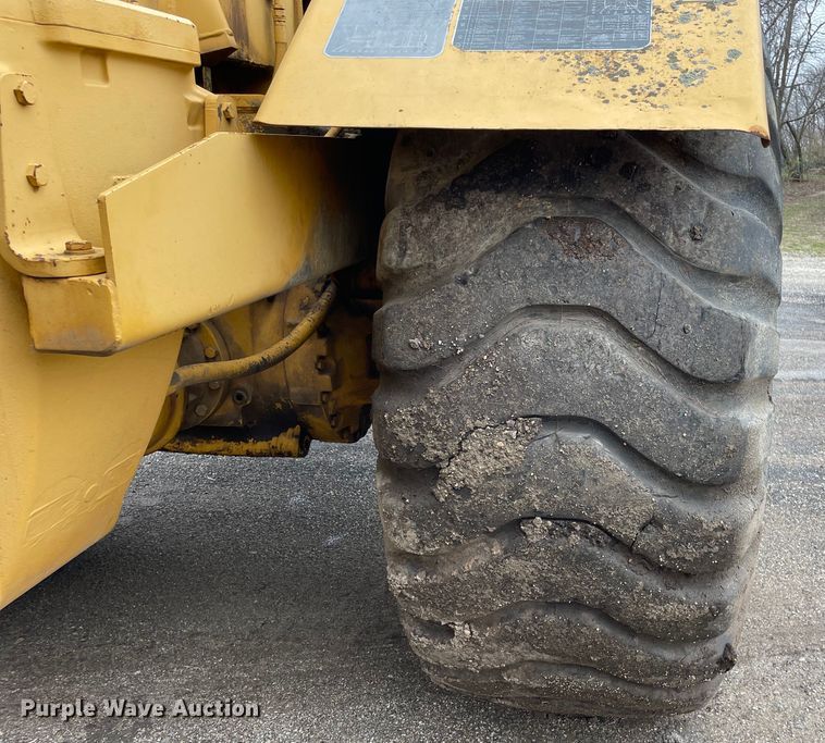 image for item OG9861 1990 John Deere  862B elevating scraper