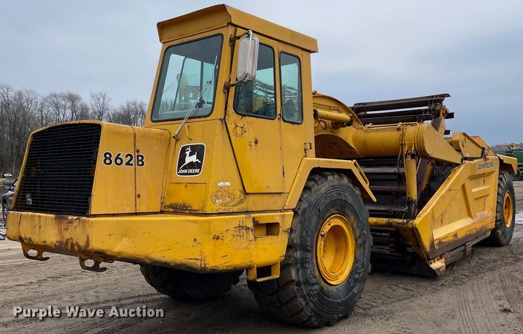 image for item OG9863 1989 John Deere  862B elevating scraper