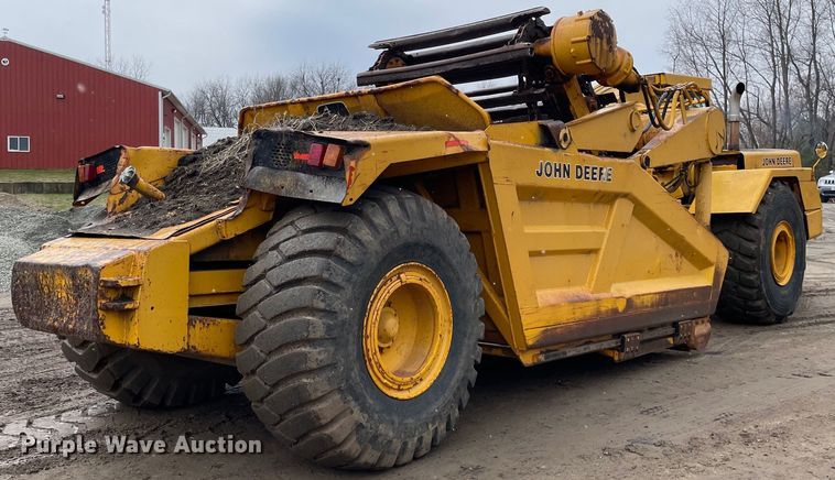 image for item OG9863 1989 John Deere  862B elevating scraper