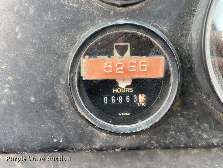 image for item OG9863 1989 John Deere  862B elevating scraper