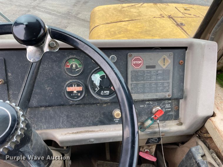 image for item OG9863 1989 John Deere  862B elevating scraper