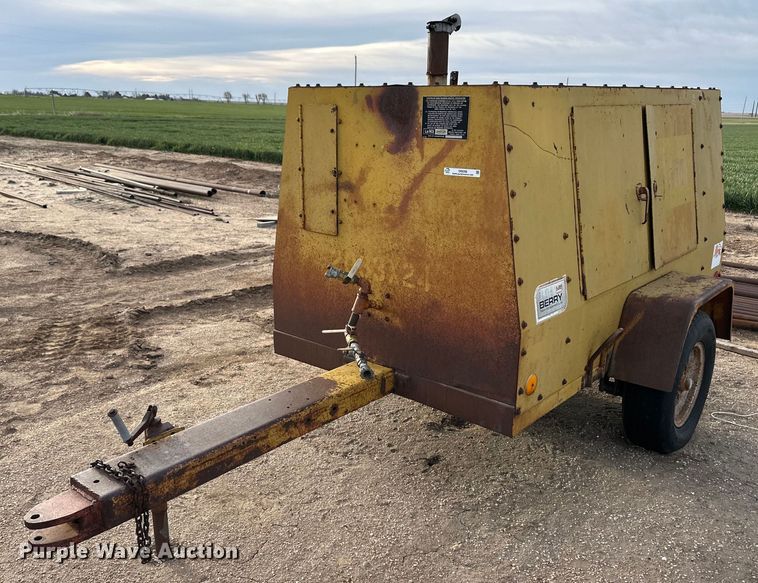 image for item OI9298 LeRoi 185 air compressor