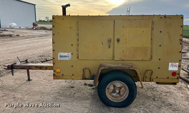 image for item OI9298 LeRoi 185 air compressor