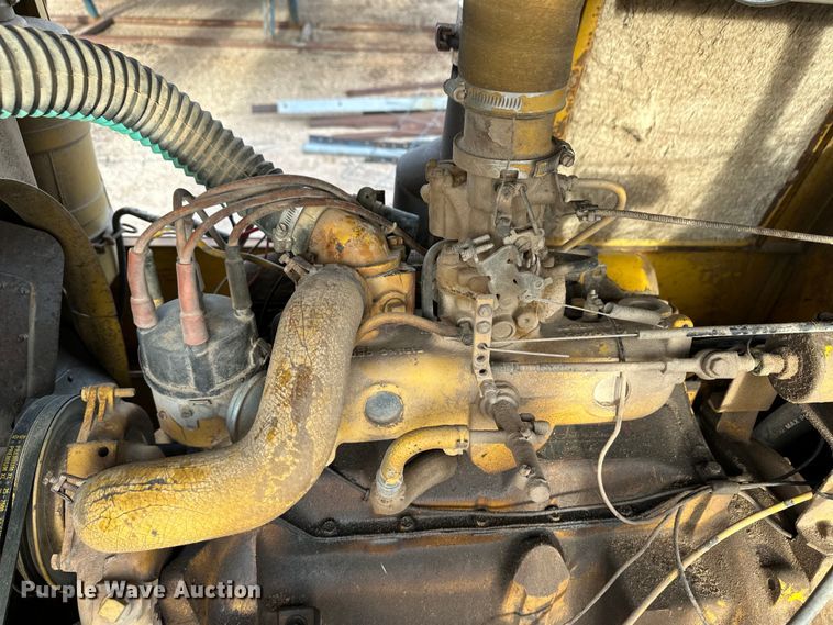 image for item OI9298 LeRoi 185 air compressor