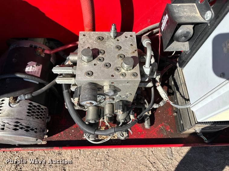 image for item OI9306 2014 MEC 4069 scissor lift