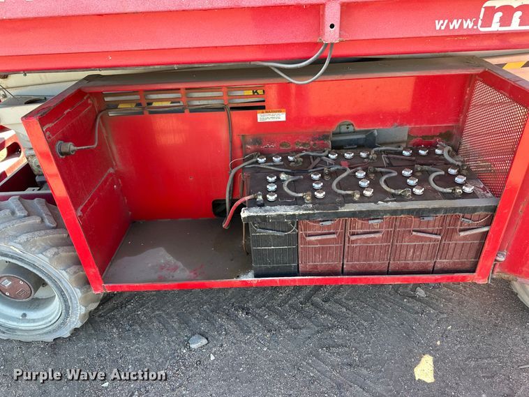 image for item OI9306 2014 MEC 4069 scissor lift