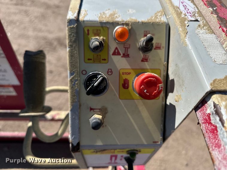 image for item OI9306 2014 MEC 4069 scissor lift