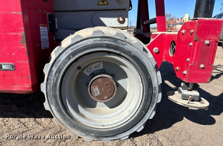 image for item OI9306 2014 MEC 4069 scissor lift