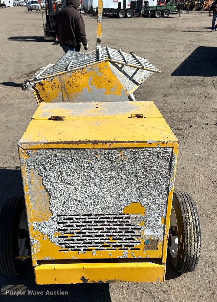 image for item OI9308 Stow concrete mixer