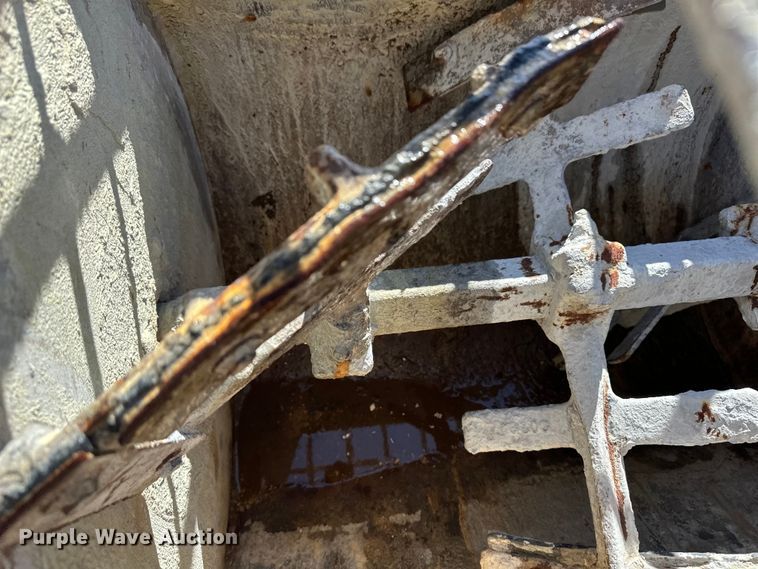 image for item OI9308 Stow concrete mixer