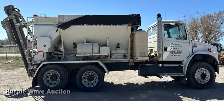 image for item OI9309 2001 Freightliner FL80 volumetric concrete mixer truck