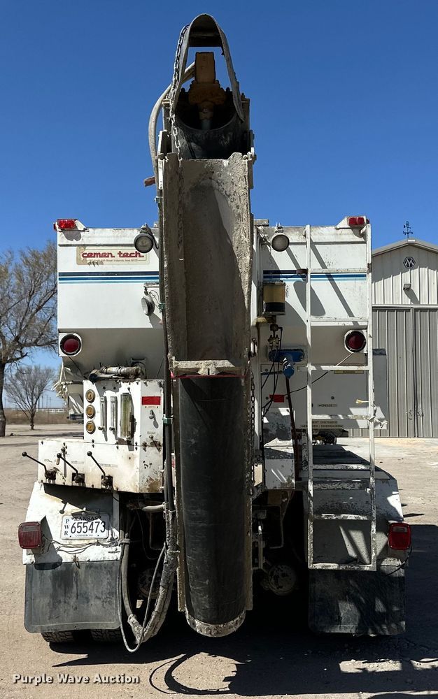 image for item OI9309 2001 Freightliner FL80 volumetric concrete mixer truck