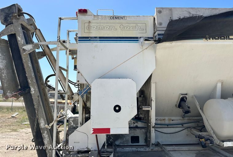 image for item OI9309 2001 Freightliner FL80 volumetric concrete mixer truck