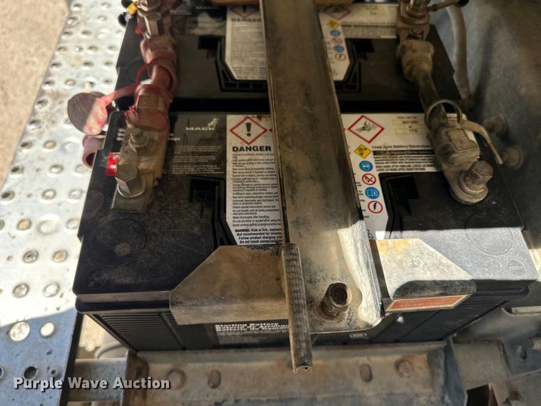 image for item OI9309 2001 Freightliner FL80 volumetric concrete mixer truck