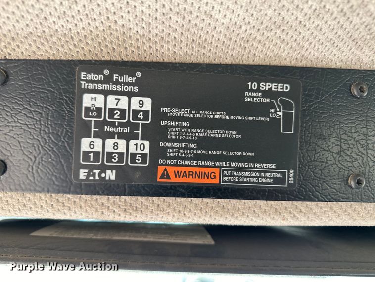 image for item OI9309 2001 Freightliner FL80 volumetric concrete mixer truck