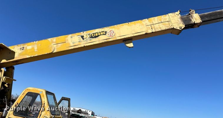 image for item OI9323 1975 Pettibone  30 crane