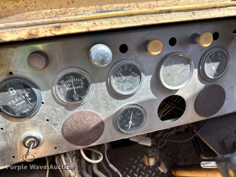 image for item OI9323 1975 Pettibone  30 crane