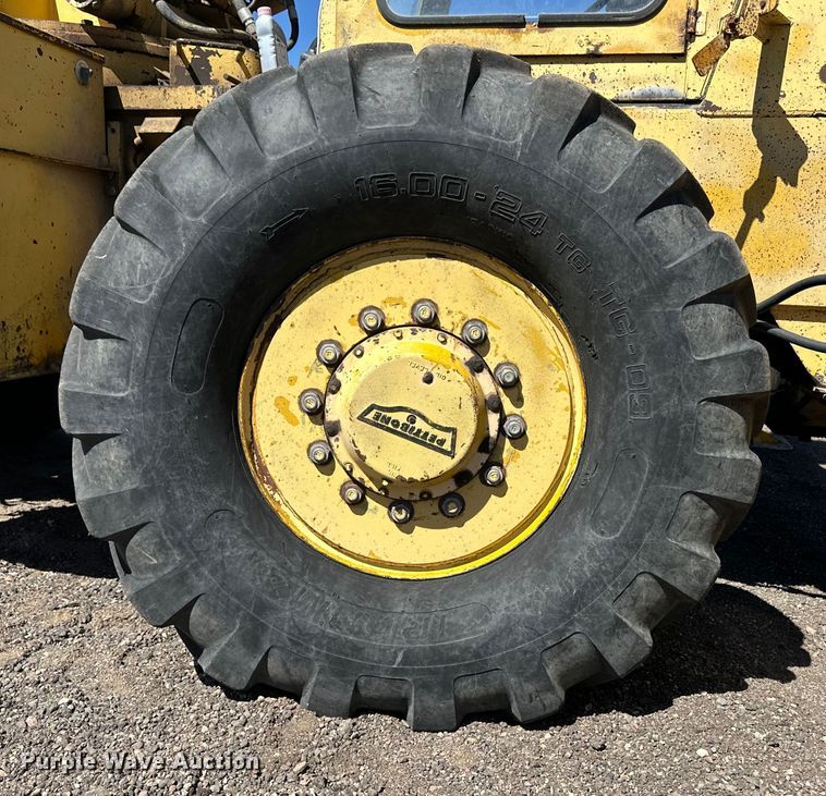 image for item OI9323 1975 Pettibone  30 crane