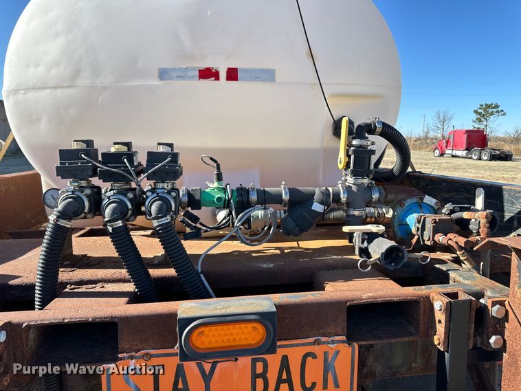 image for item OI9335 1992 International 4700 dump flatbed truck 