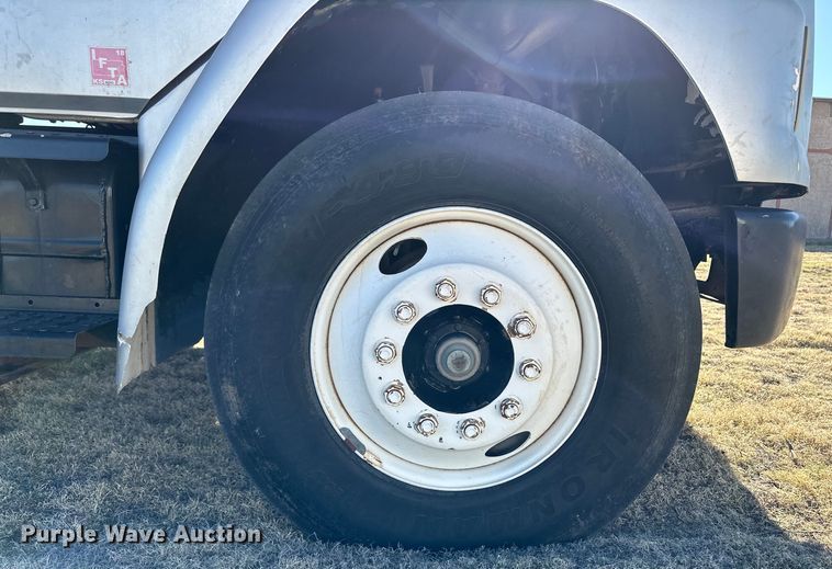 image for item OI9336 1997 Freightliner FL80 crane truck